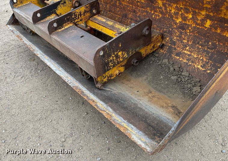 image for item LT9137 1961 John Deere 4010  tractor