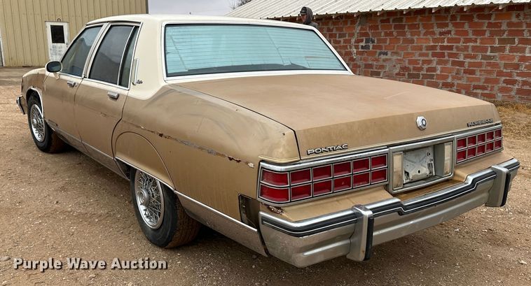 image for item LT9156 1985 Pontiac Parisienne