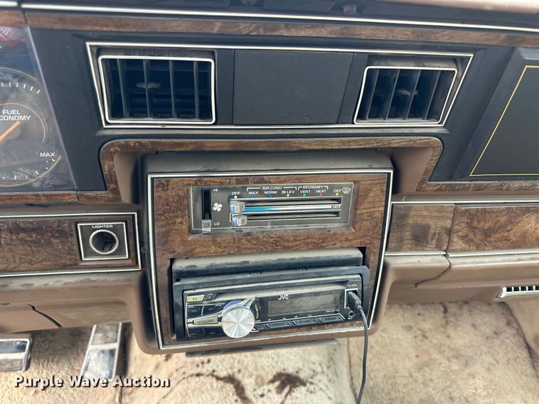 image for item LT9156 1985 Pontiac Parisienne