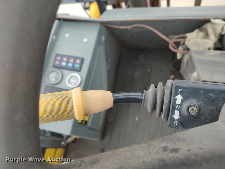 image for item LT9553 1996 JCB 930  forklift