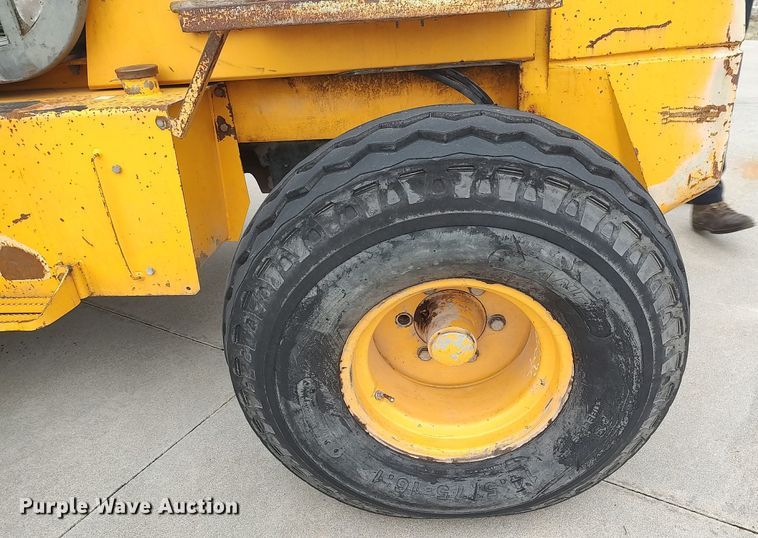 image for item LT9553 1996 JCB 930  forklift