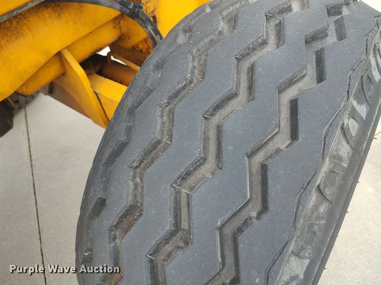 image for item LT9553 1996 JCB 930  forklift