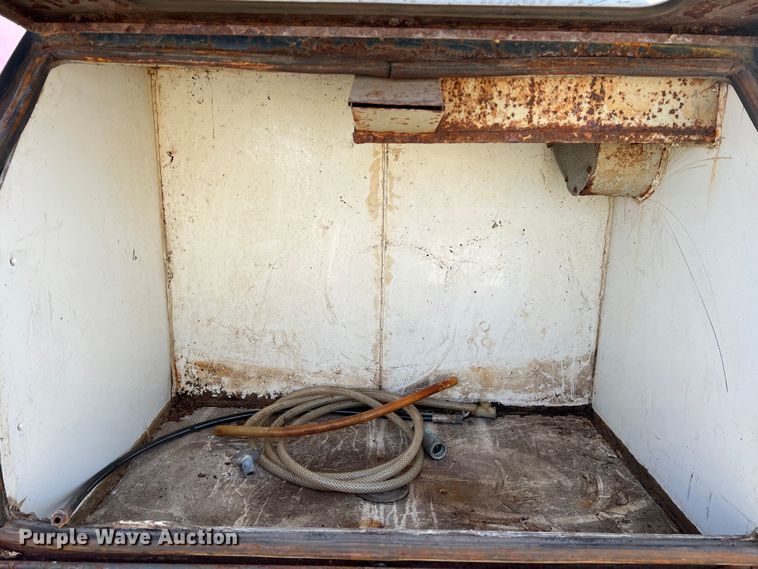 image for item LW9268 Graymills Tempest  sand blasting cabinet