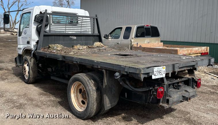 image for item MB9012 2008 Ford LCF  flatbed truck