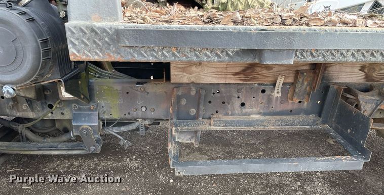 image for item MB9012 2008 Ford LCF  flatbed truck