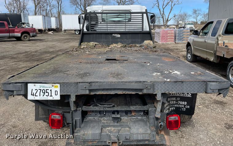 image for item MB9012 2008 Ford LCF  flatbed truck