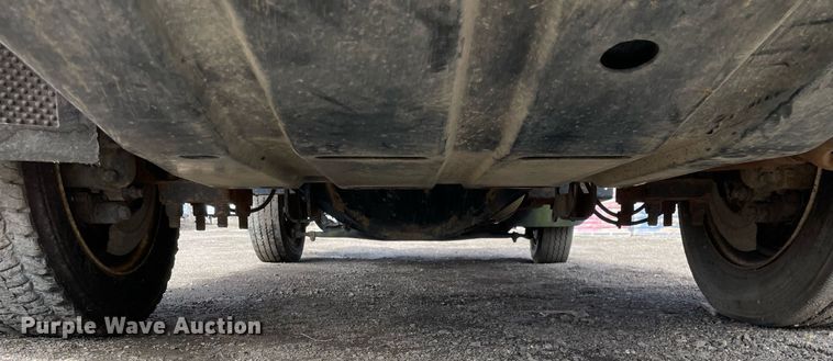 image for item MB9012 2008 Ford LCF  flatbed truck