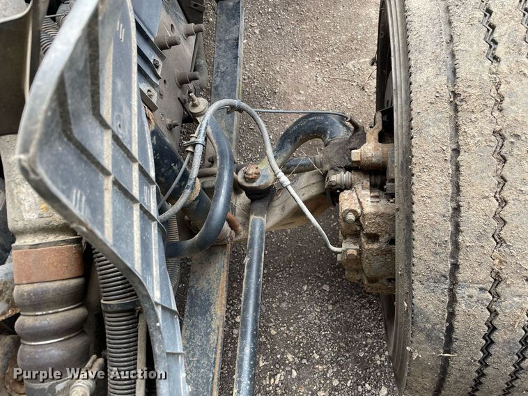 image for item MB9012 2008 Ford LCF  flatbed truck