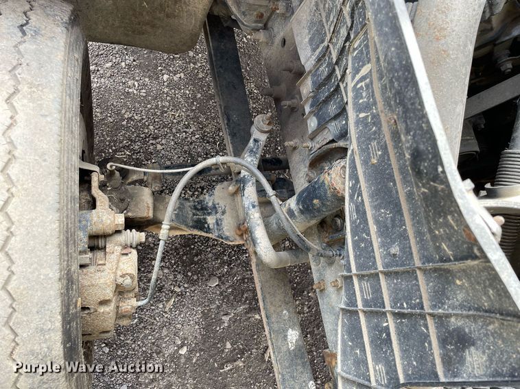 image for item MB9012 2008 Ford LCF  flatbed truck