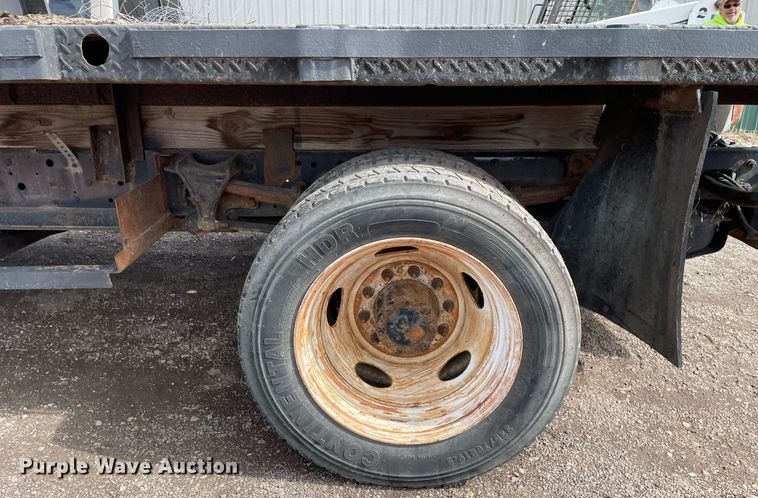 image for item MB9012 2008 Ford LCF  flatbed truck