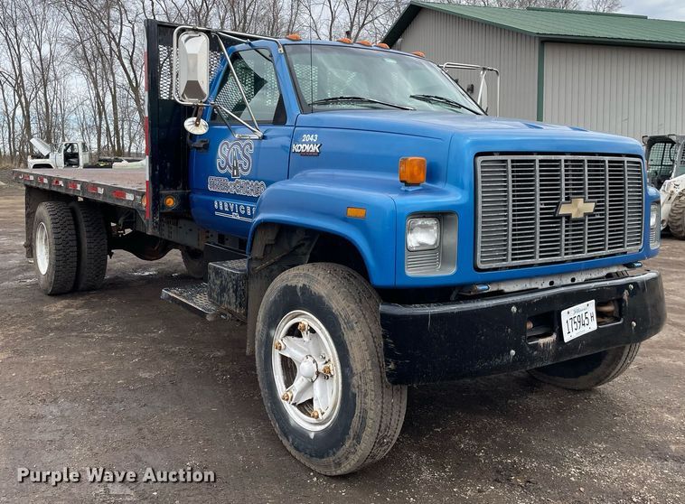 image for item MB9017 1996 Chevrolet Kodiak 5500  dump flatbed truck
