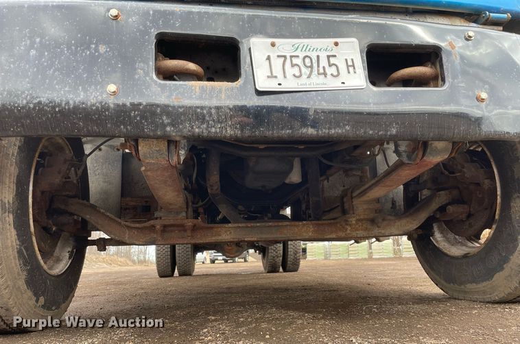 image for item MB9017 1996 Chevrolet Kodiak 5500  dump flatbed truck