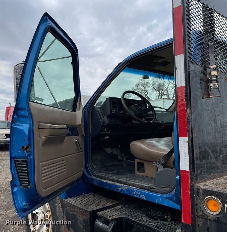 image for item MB9017 1996 Chevrolet Kodiak 5500  dump flatbed truck