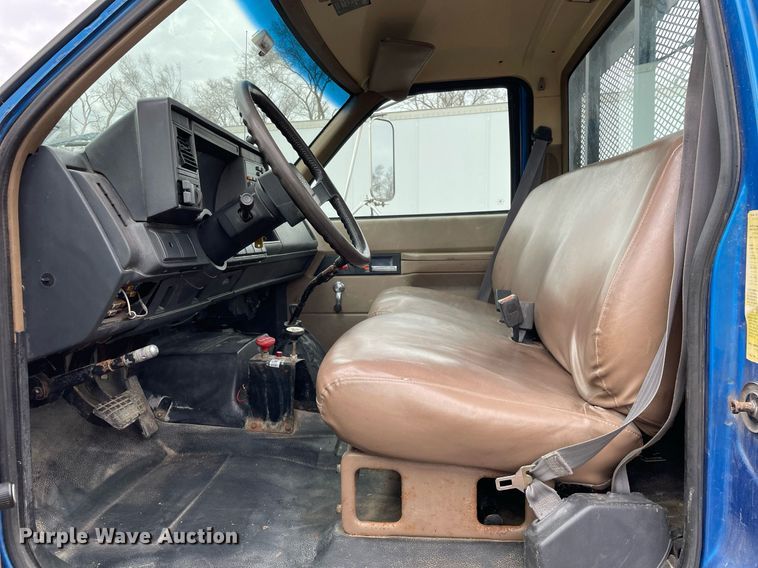 image for item MB9017 1996 Chevrolet Kodiak 5500  dump flatbed truck