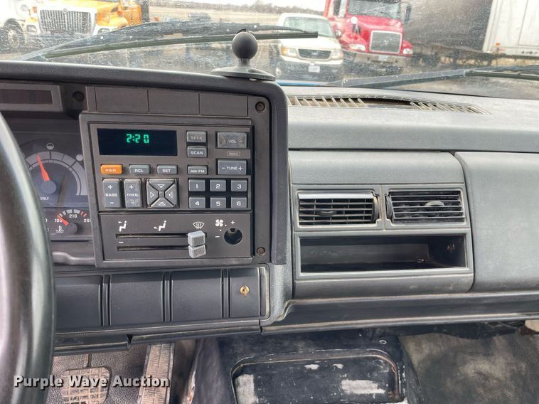 image for item MB9017 1996 Chevrolet Kodiak 5500  dump flatbed truck