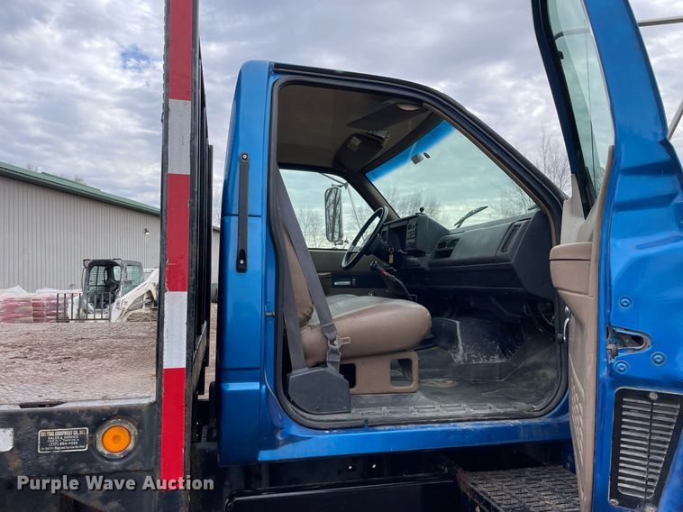 image for item MB9017 1996 Chevrolet Kodiak 5500  dump flatbed truck