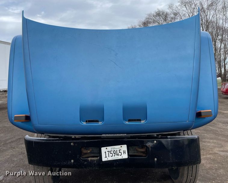 image for item MB9017 1996 Chevrolet Kodiak 5500  dump flatbed truck