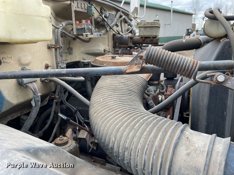 image for item MB9017 1996 Chevrolet Kodiak 5500  dump flatbed truck