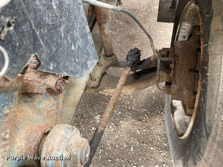 image for item MB9017 1996 Chevrolet Kodiak 5500  dump flatbed truck