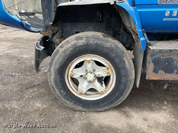 image for item MB9017 1996 Chevrolet Kodiak 5500  dump flatbed truck