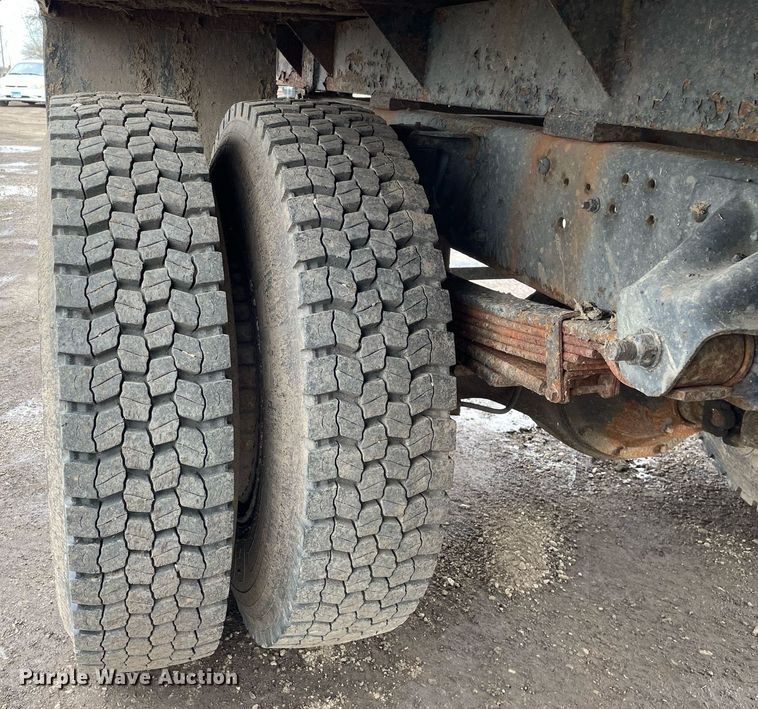 image for item MB9017 1996 Chevrolet Kodiak 5500  dump flatbed truck