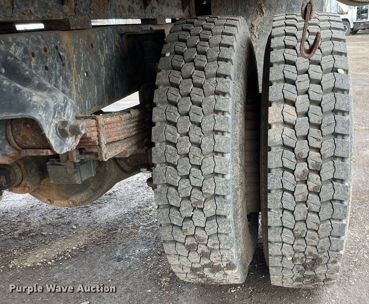 image for item MB9017 1996 Chevrolet Kodiak 5500  dump flatbed truck