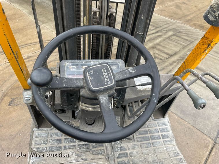image for item MB9024 TCM FCG15  forklift