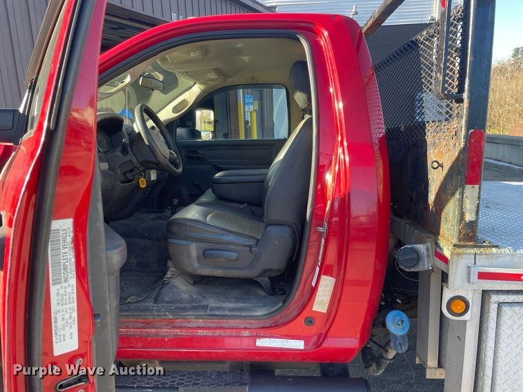 image for item MB9028 2011 Dodge Ram 4500HD  flatbed truck