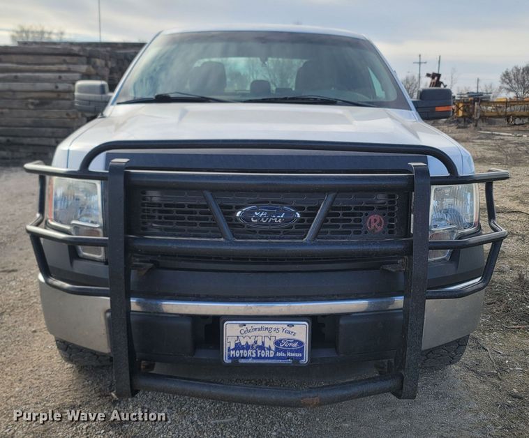 image for item MB9826 2014 Ford F150  SuperCrew pickup truck