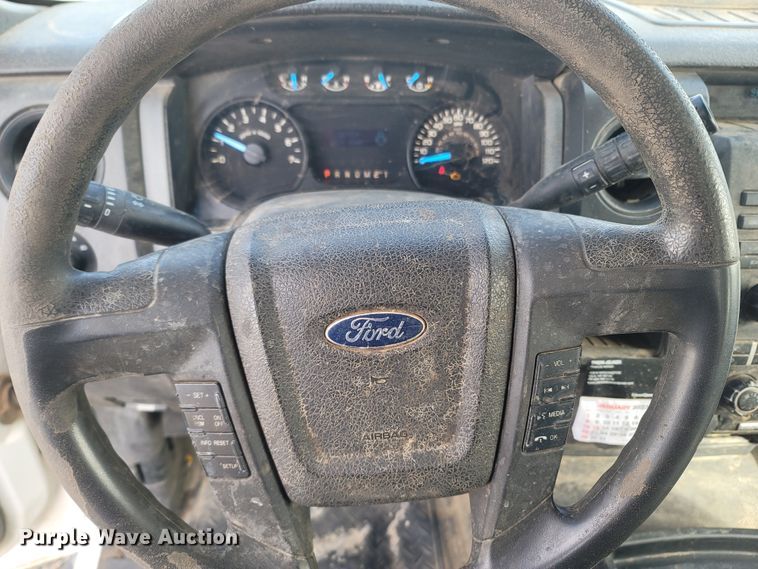image for item MB9826 2014 Ford F150  SuperCrew pickup truck