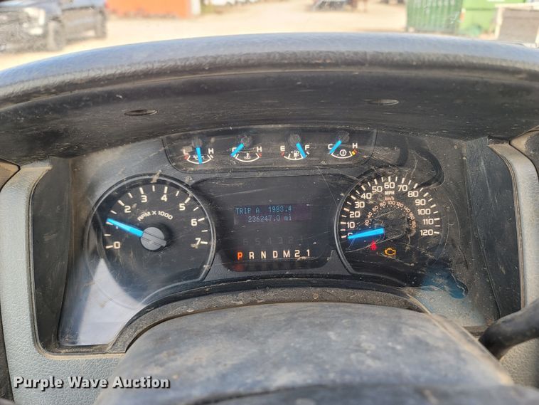 image for item MB9826 2014 Ford F150  SuperCrew pickup truck