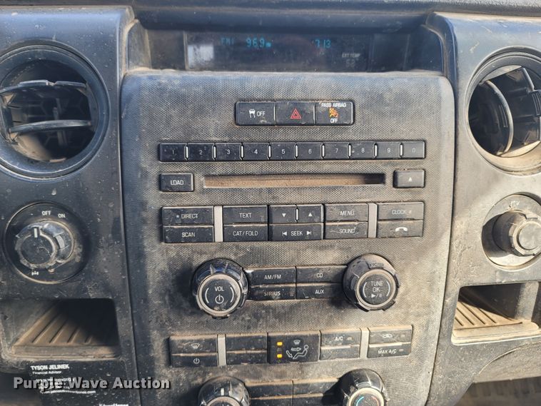 image for item MB9826 2014 Ford F150  SuperCrew pickup truck