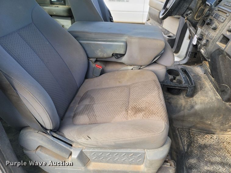 image for item MB9826 2014 Ford F150  SuperCrew pickup truck