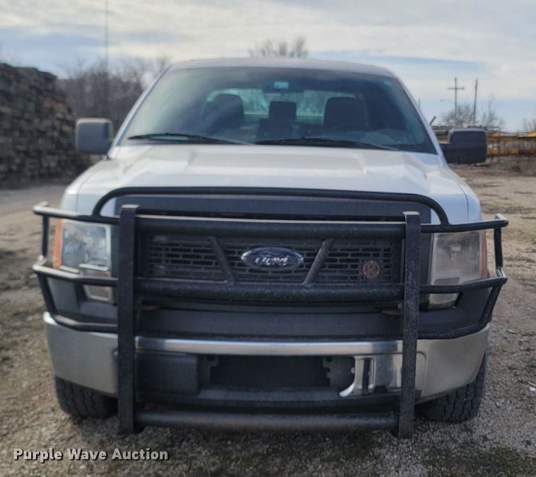 image for item MB9827 2013 Ford F150  SuperCrew pickup truck