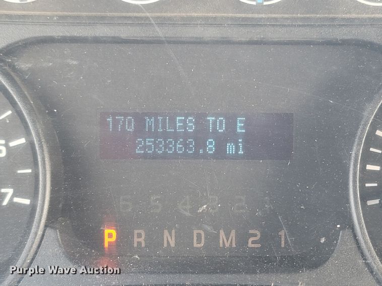 image for item MB9827 2013 Ford F150  SuperCrew pickup truck