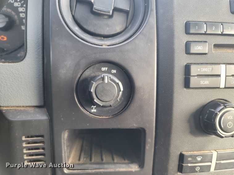 image for item MB9827 2013 Ford F150  SuperCrew pickup truck