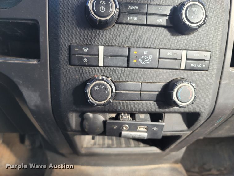 image for item MB9827 2013 Ford F150  SuperCrew pickup truck