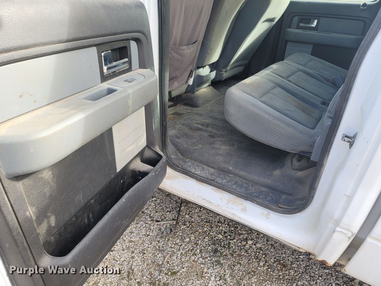 image for item MB9827 2013 Ford F150  SuperCrew pickup truck