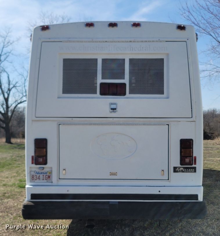 image for item MB9836 1998 Metrotrans TB2242  coach bus