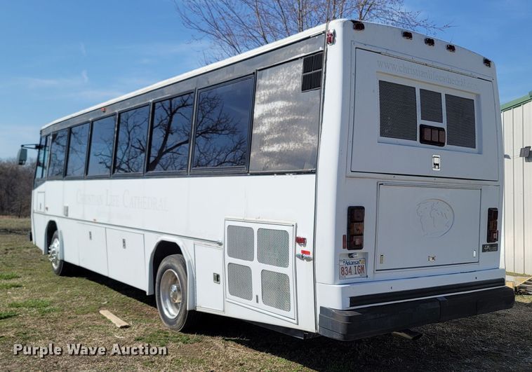 image for item MB9836 1998 Metrotrans TB2242  coach bus