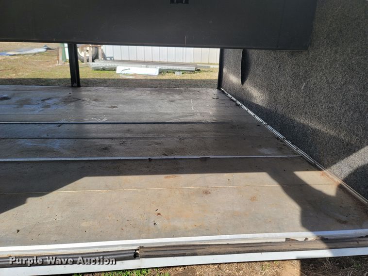 image for item MB9836 1998 Metrotrans TB2242  coach bus