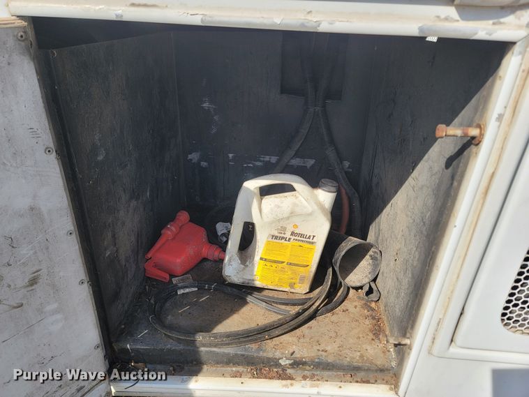 image for item MB9836 1998 Metrotrans TB2242  coach bus