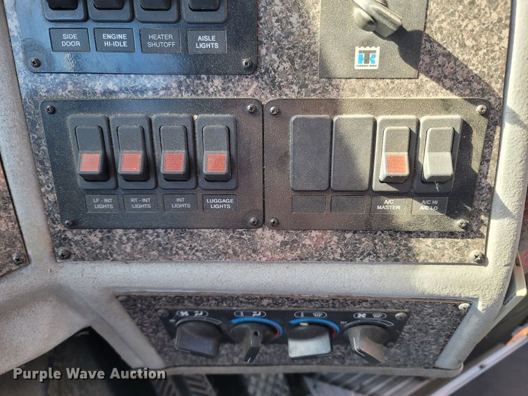 image for item MB9836 1998 Metrotrans TB2242  coach bus