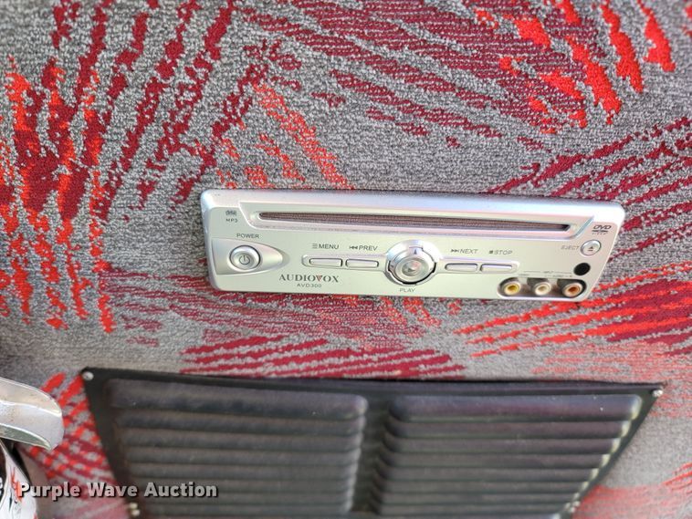 image for item MB9836 1998 Metrotrans TB2242  coach bus