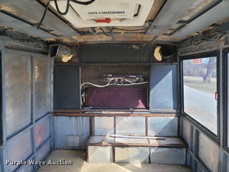 image for item MB9836 1998 Metrotrans TB2242  coach bus