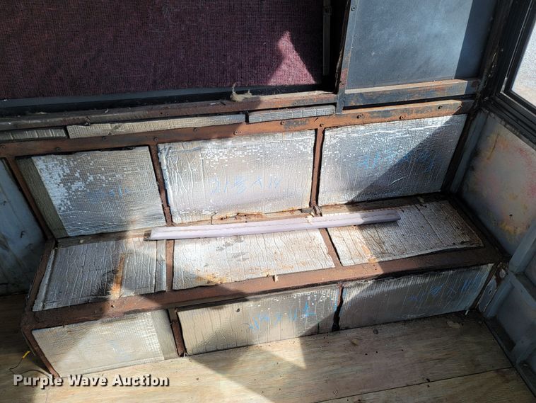 image for item MB9836 1998 Metrotrans TB2242  coach bus