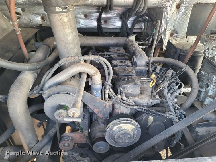 image for item MB9836 1998 Metrotrans TB2242  coach bus