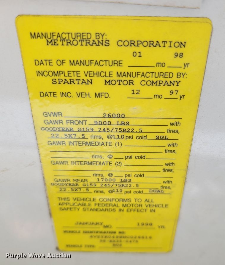 image for item MB9836 1998 Metrotrans TB2242  coach bus