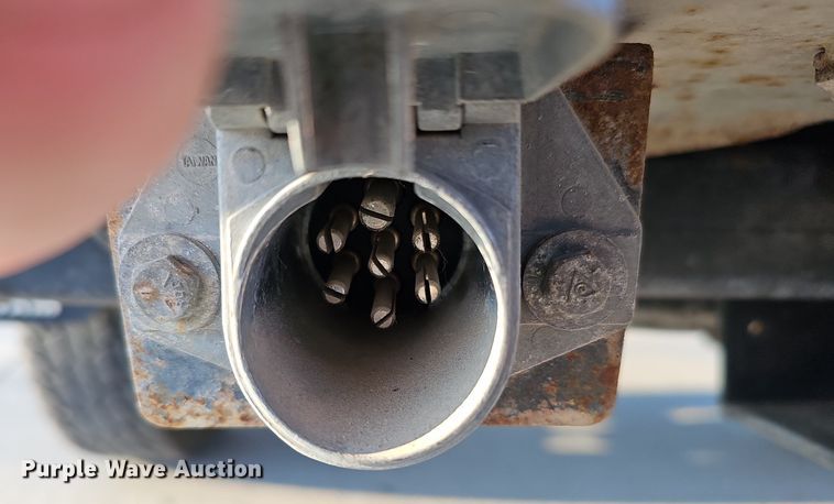 image for item MC9610 1993 Dodge Ram 250  Club Cab pickup truck