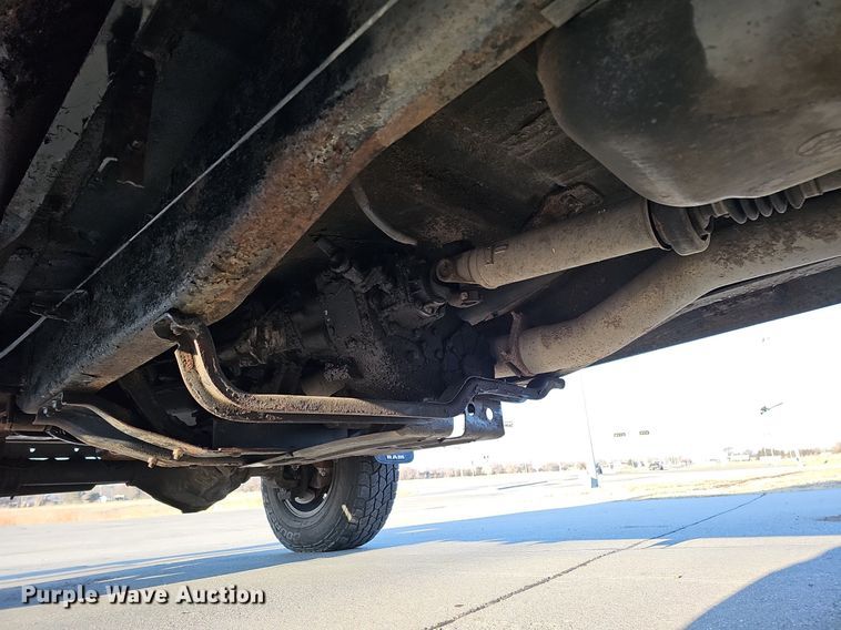 image for item MC9610 1993 Dodge Ram 250  Club Cab pickup truck